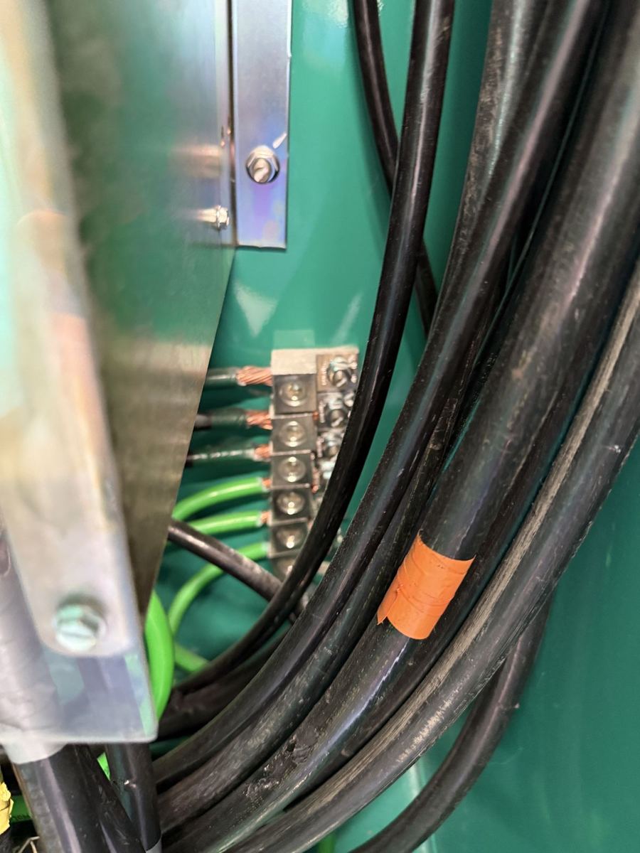 Generator conductors and ground bar